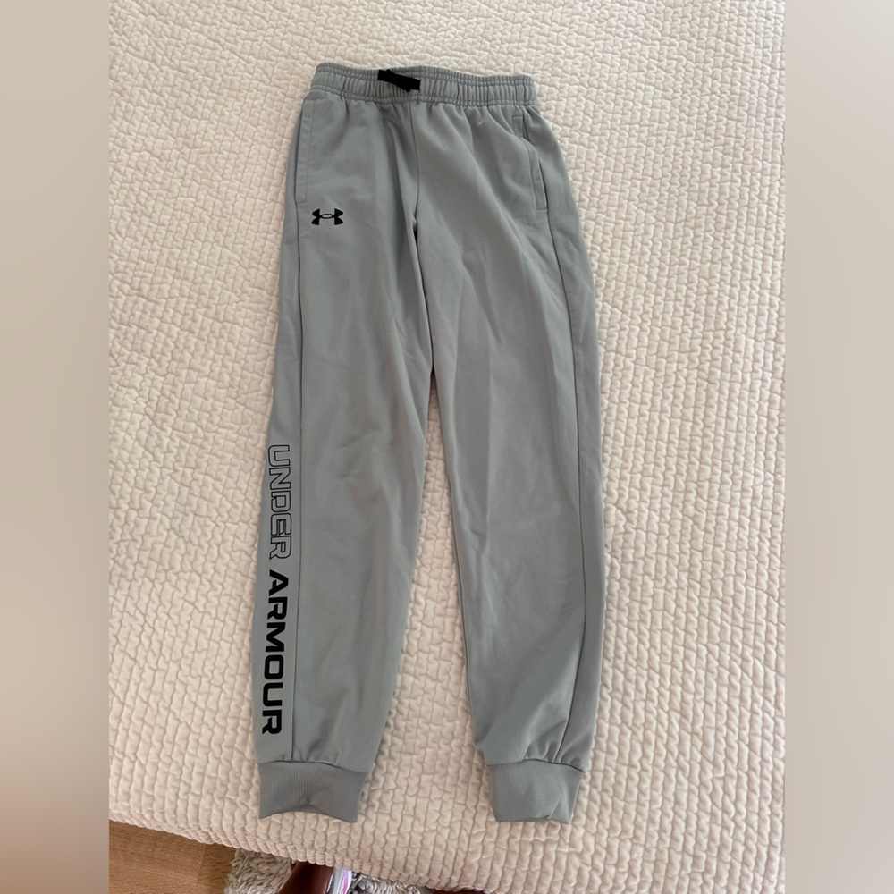 Under Armour grey boys joggers. Size medium.